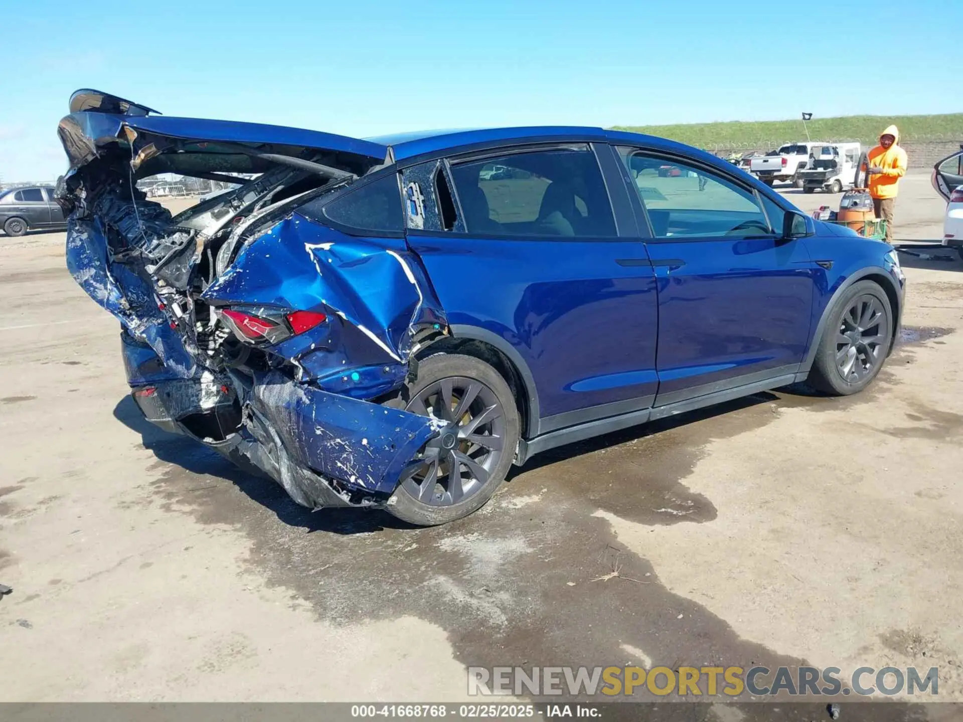 4 fotografías del automóvil dañado 7SAXCBE55NF328953 TESLA MODEL X 2022