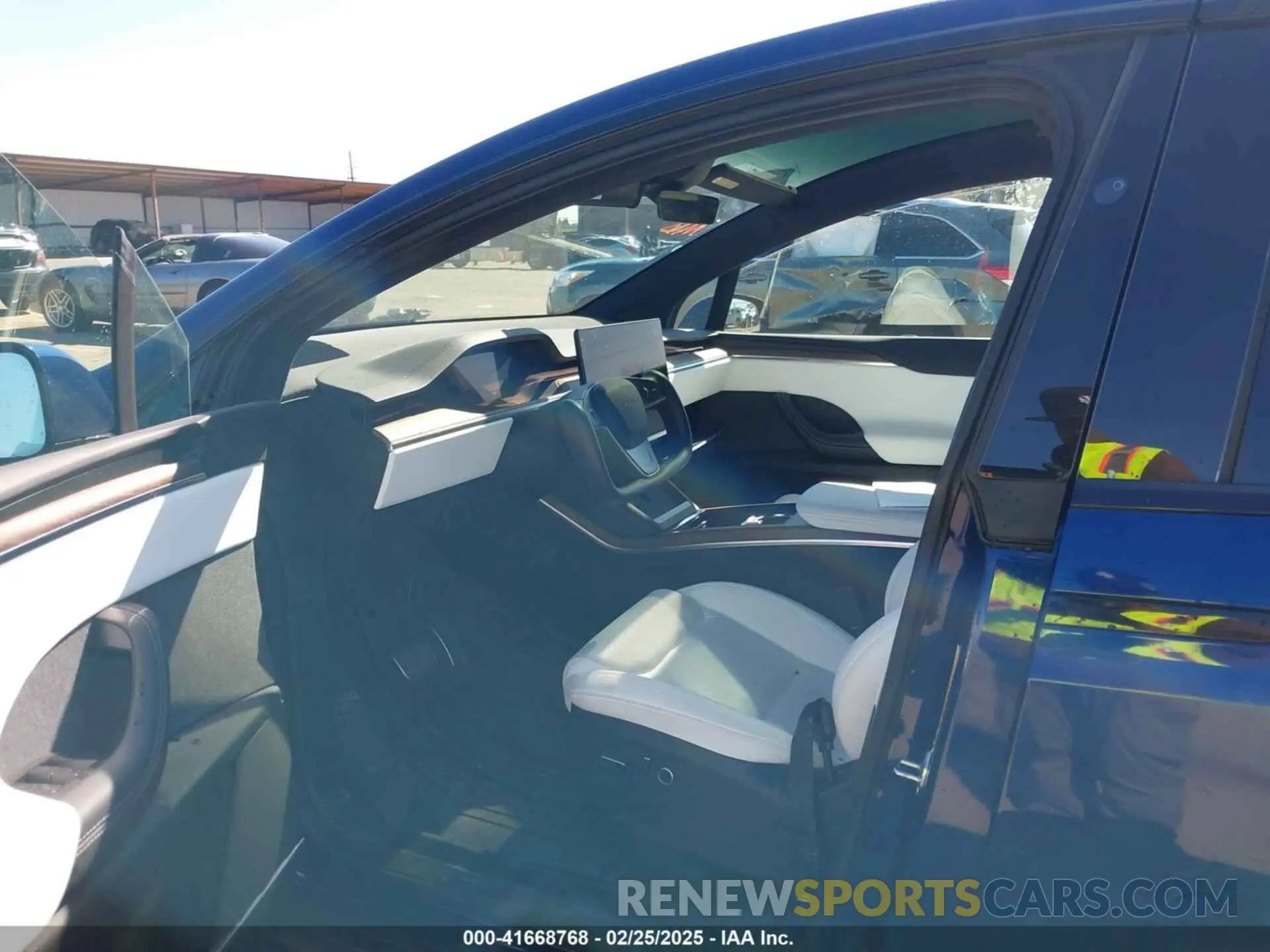 5 fotografías del automóvil dañado 7SAXCBE55NF328953 TESLA MODEL X 2022