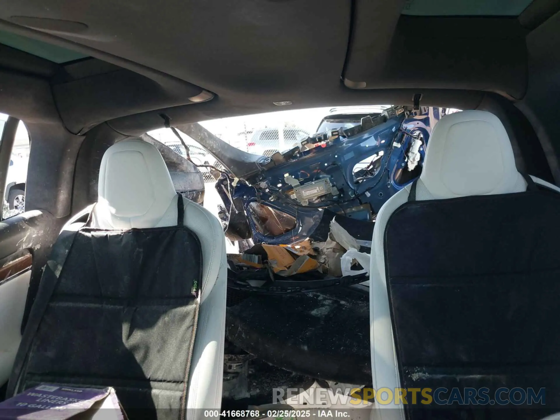 8 fotografías del automóvil dañado 7SAXCBE55NF328953 TESLA MODEL X 2022