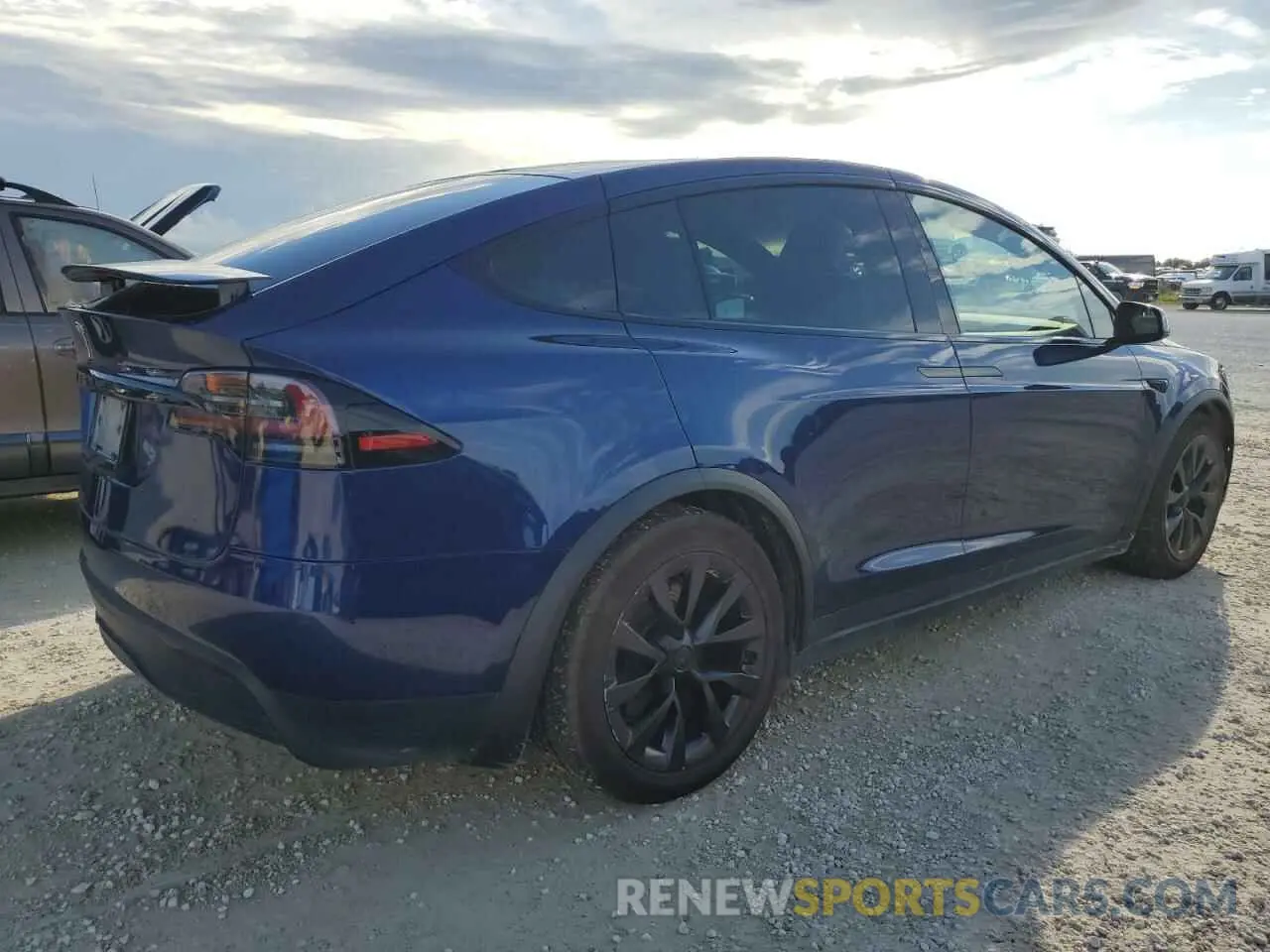 3 fotografías del automóvil dañado 7SAXCBE55NF334770 TESLA MODEL X 2022