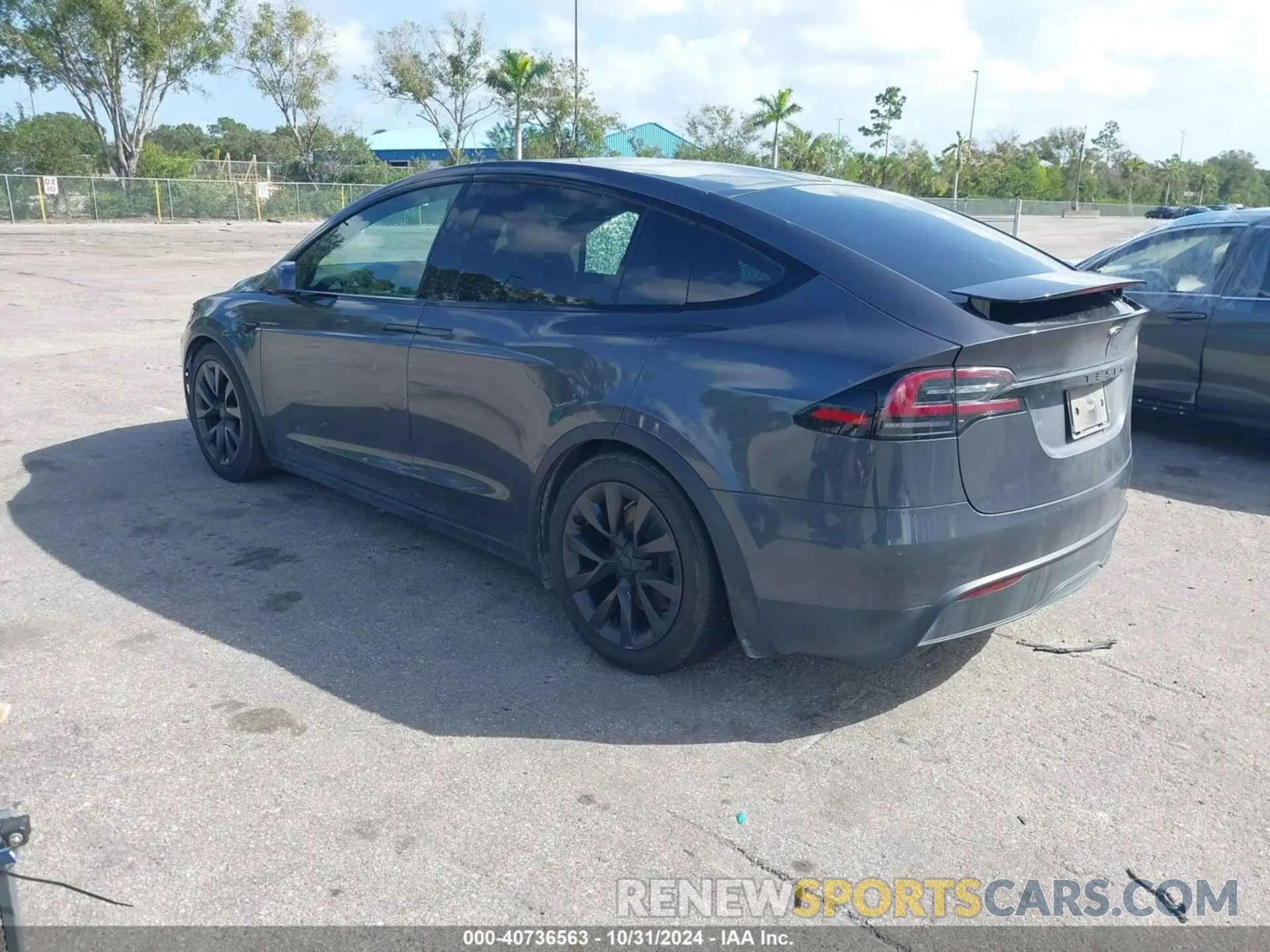 3 fotografías del automóvil dañado 7SAXCBE55NF335448 TESLA MODEL X 2022