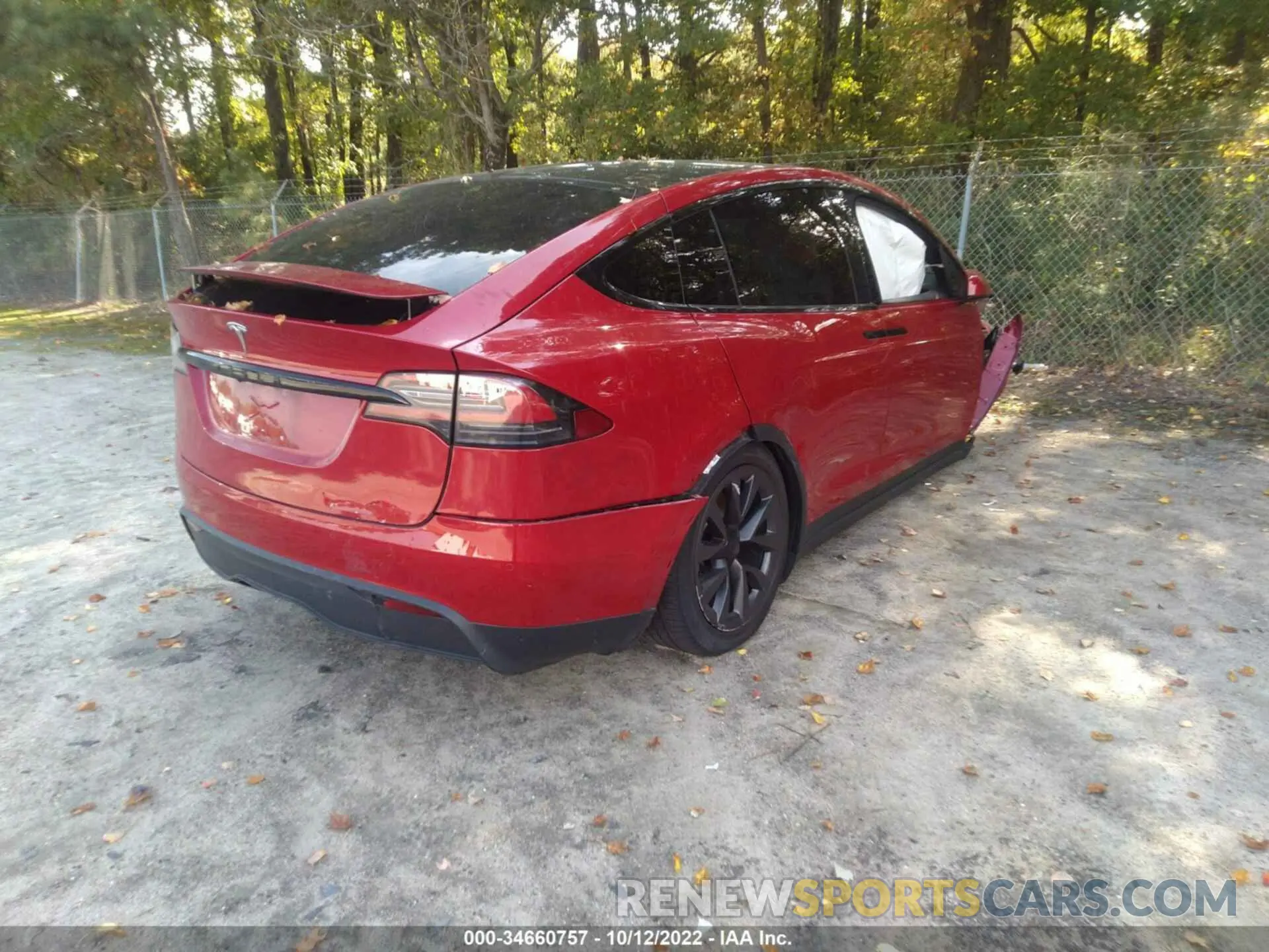 4 fotografías del automóvil dañado 7SAXCBE56NF327097 TESLA MODEL X 2022