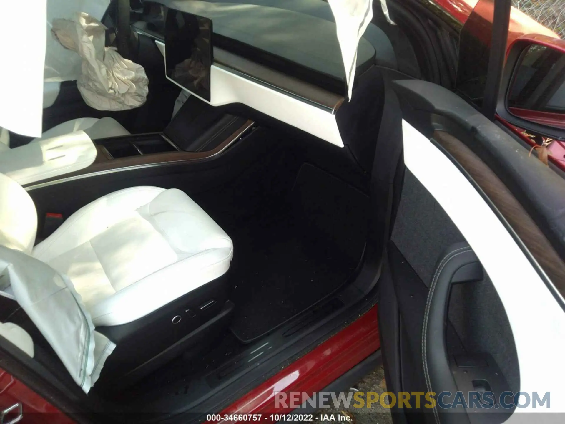 5 fotografías del automóvil dañado 7SAXCBE56NF327097 TESLA MODEL X 2022