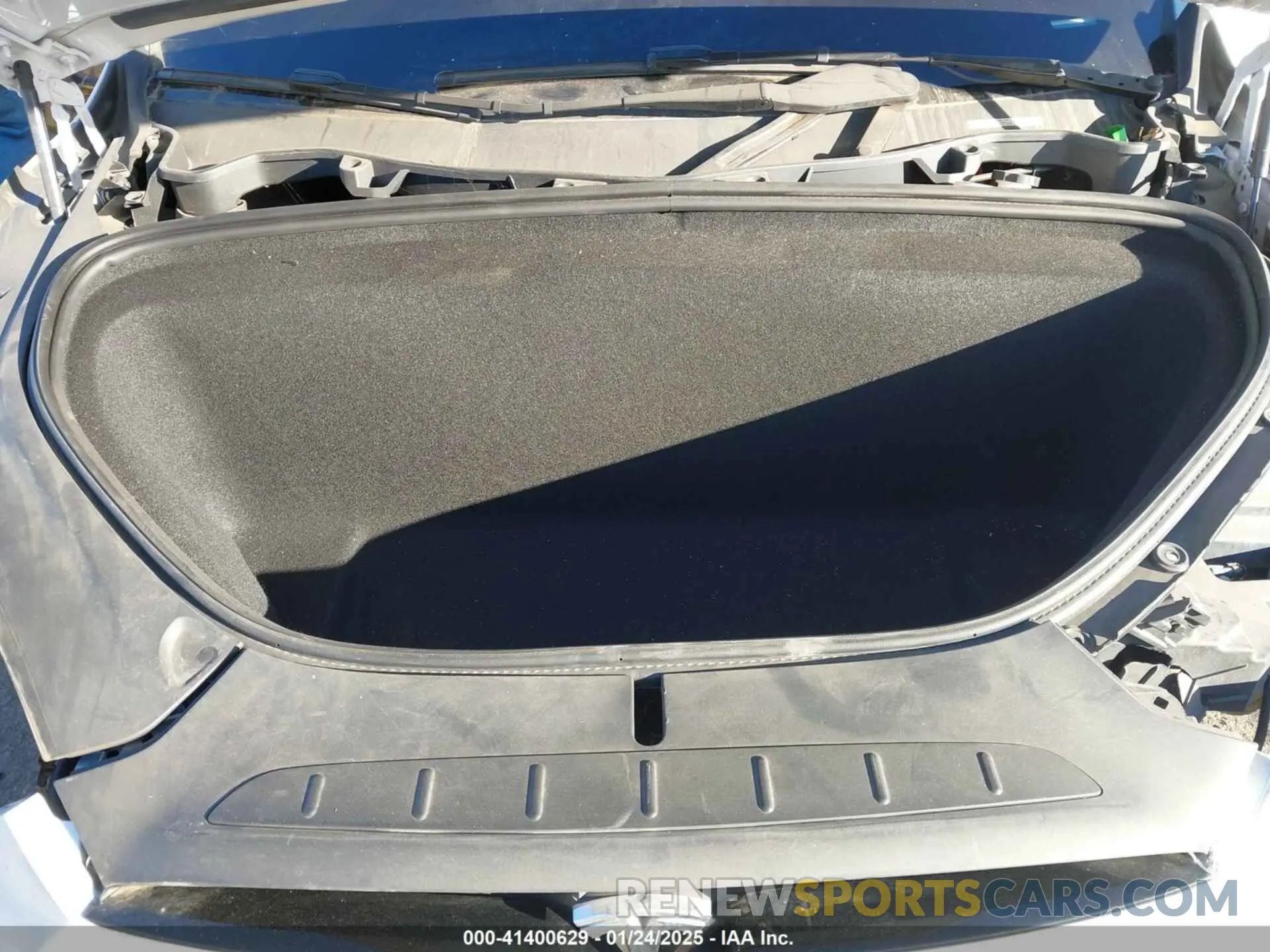 10 fotografías del automóvil dañado 7SAXCBE56NF329657 TESLA MODEL X 2022