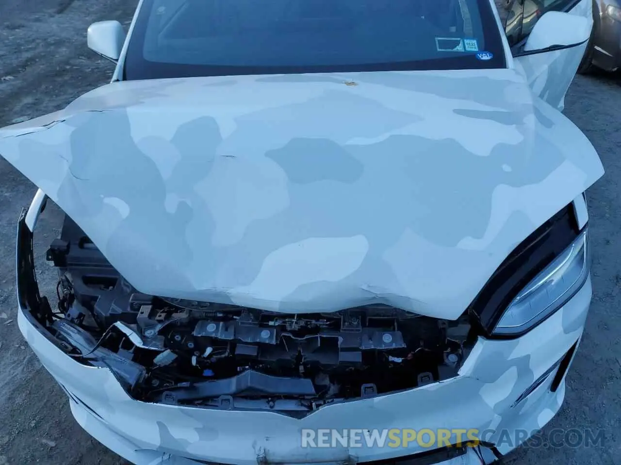 12 fotografías del automóvil dañado 7SAXCBE56NF335393 TESLA MODEL X 2022