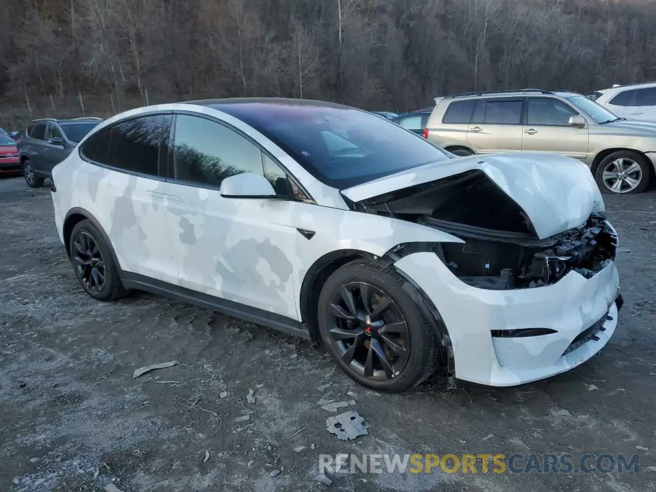 4 fotografías del automóvil dañado 7SAXCBE56NF335393 TESLA MODEL X 2022