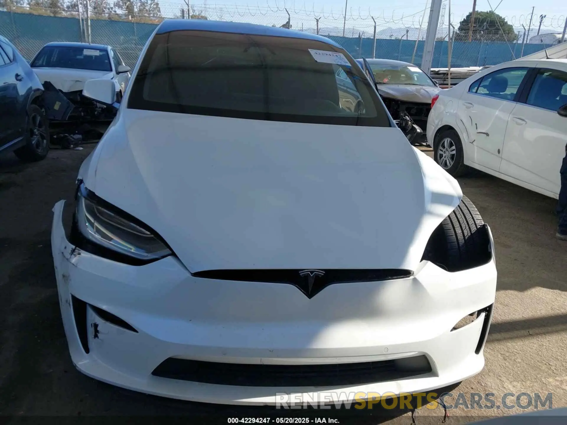 12 fotografías del automóvil dañado 7SAXCBE57NF337329 TESLA MODEL X 2022