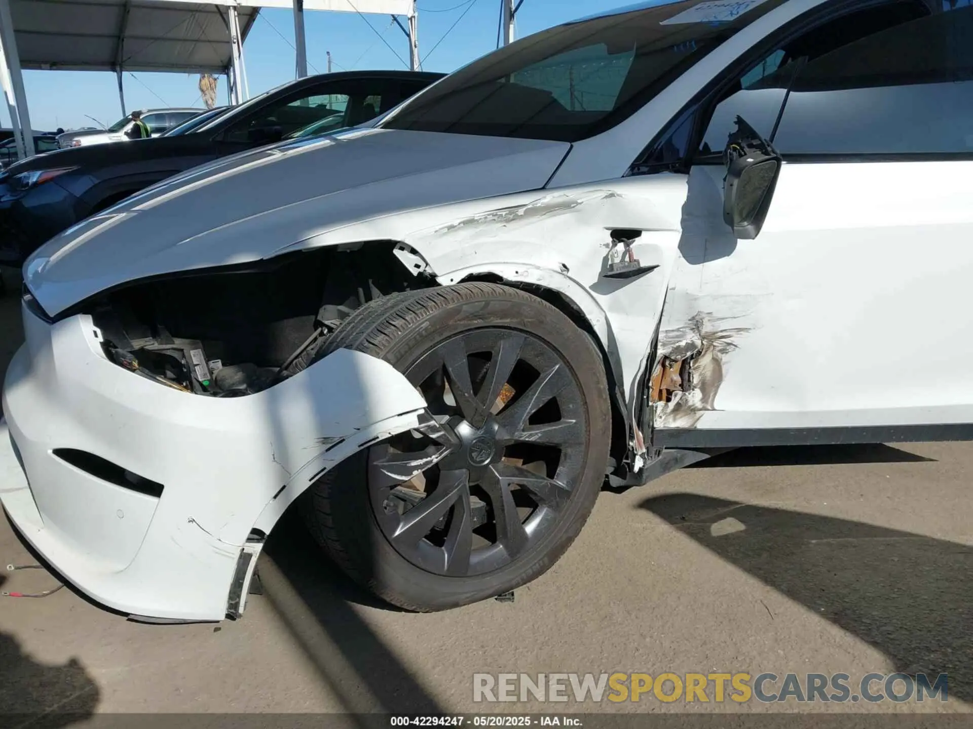 6 fotografías del automóvil dañado 7SAXCBE57NF337329 TESLA MODEL X 2022