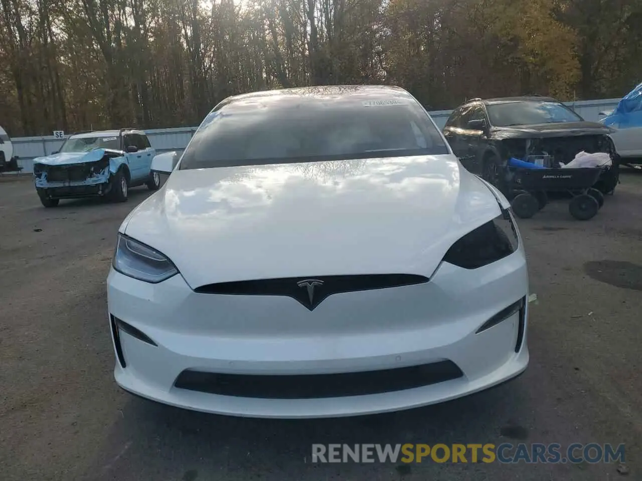 5 fotografías del automóvil dañado 7SAXCBE57NF341297 TESLA MODEL X 2022