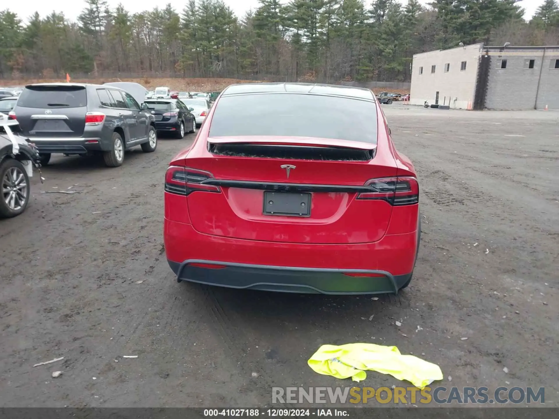 16 fotografías del automóvil dañado 7SAXCBE57NF354843 TESLA MODEL X 2022