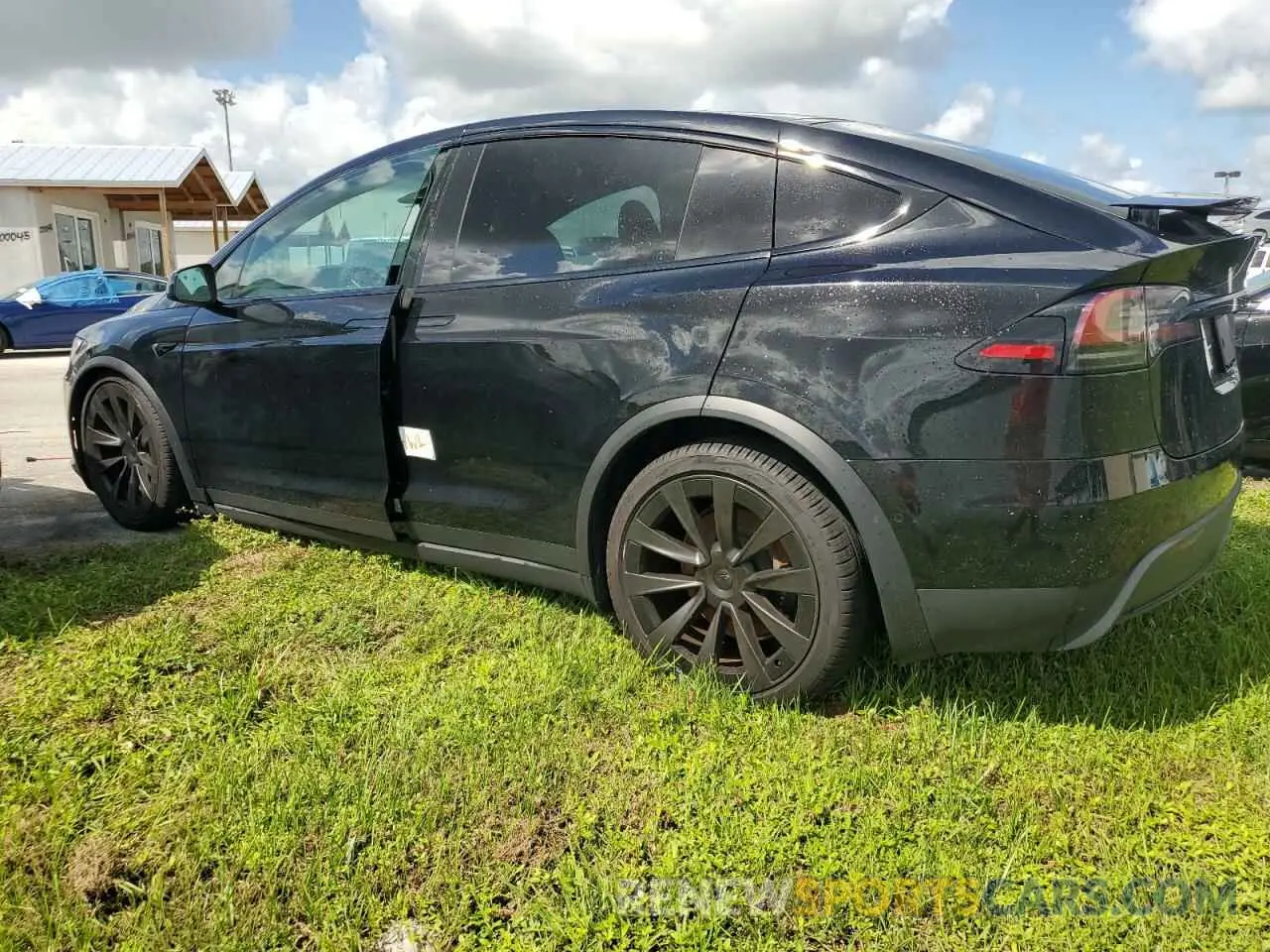 2 fotografías del automóvil dañado 7SAXCBE57NF358648 TESLA MODEL X 2022