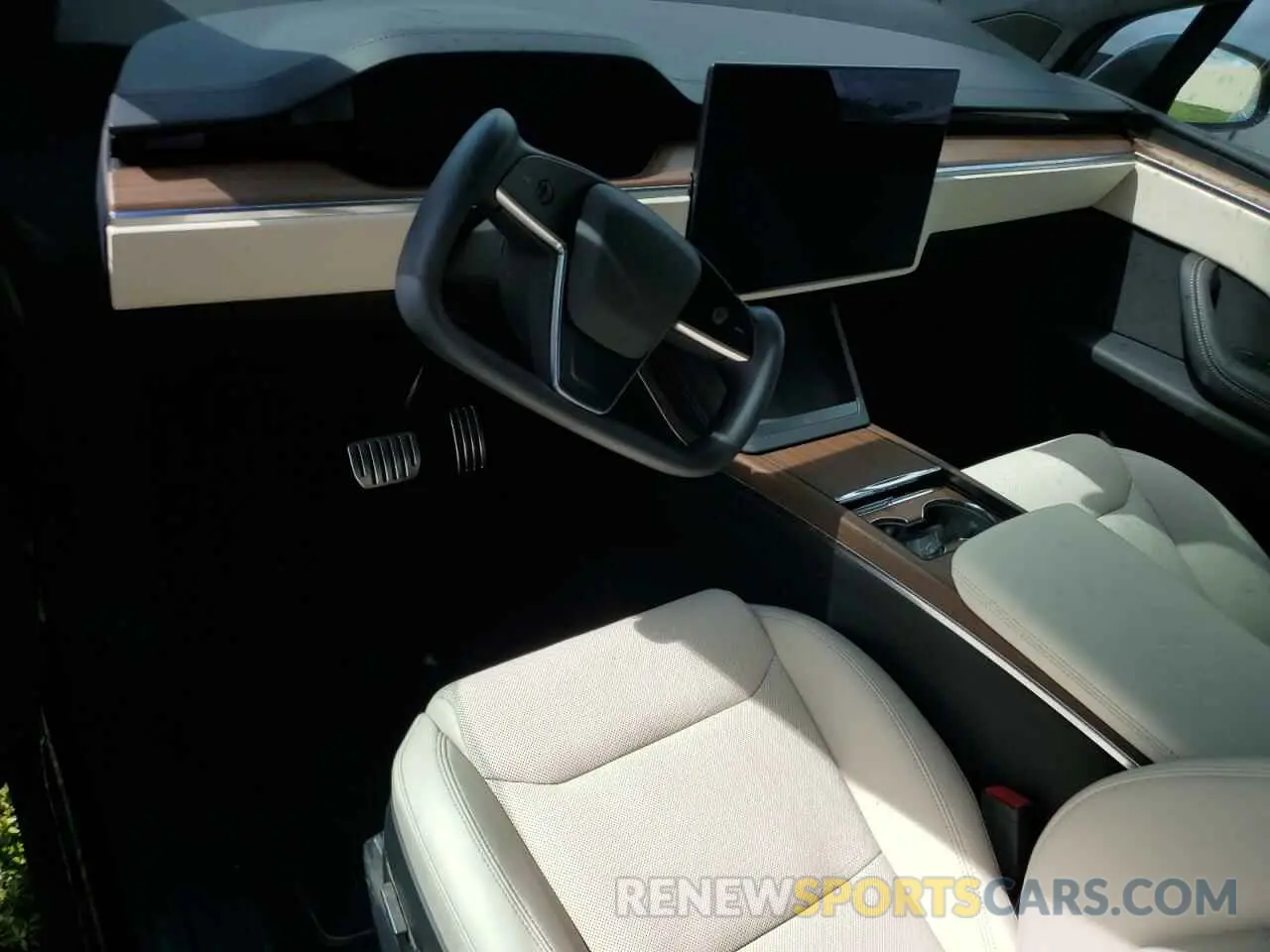 8 fotografías del automóvil dañado 7SAXCBE57NF358648 TESLA MODEL X 2022