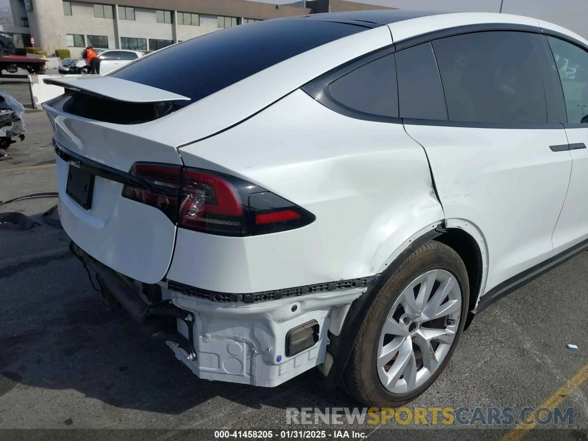 6 fotografías del automóvil dañado 7SAXCBE58NF336321 TESLA MODEL X 2022