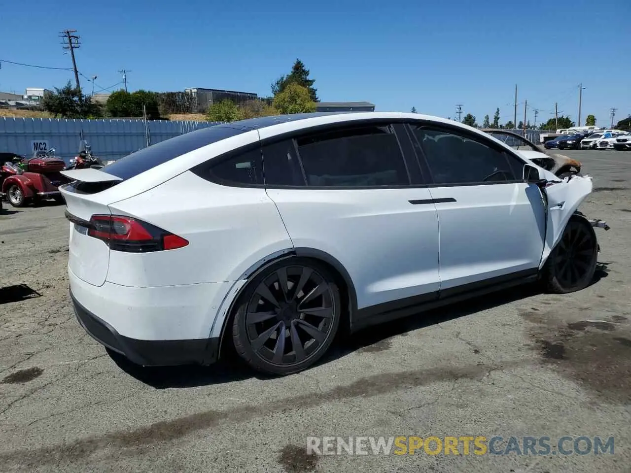 3 fotografías del automóvil dañado 7SAXCBE59NF328695 TESLA MODEL X 2022