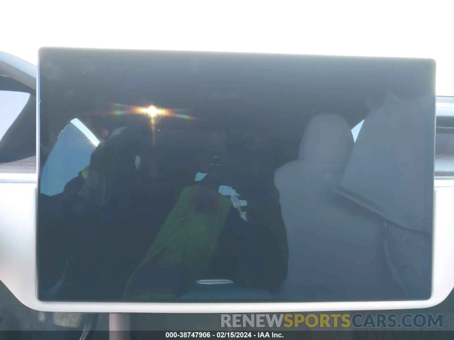 16 fotografías del automóvil dañado 7SAXCBE59NF329037 TESLA MODEL X 2022