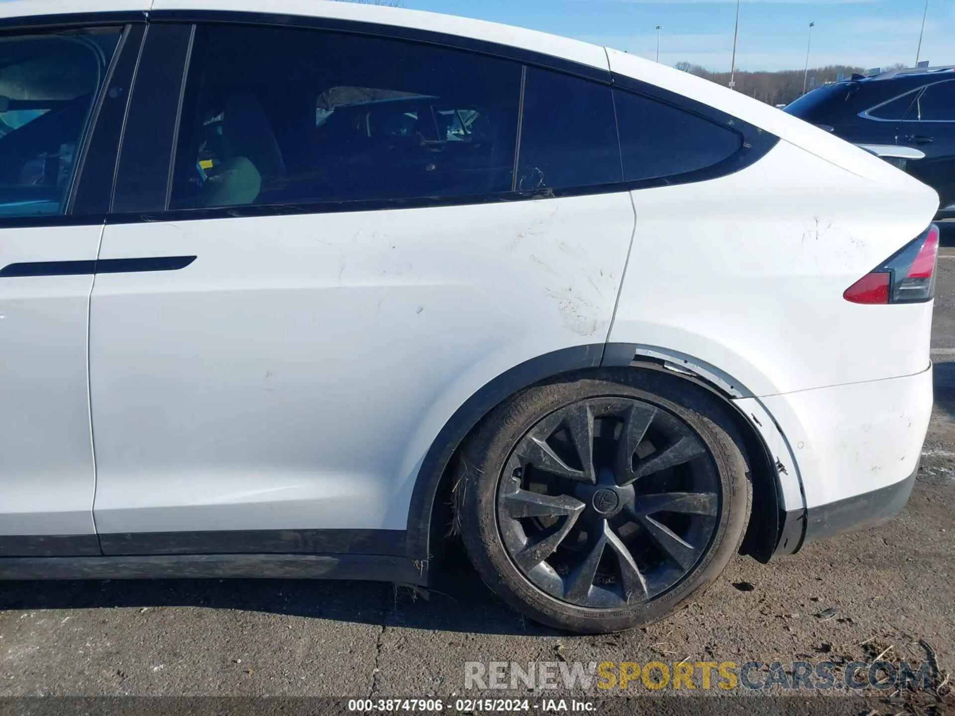 20 fotografías del automóvil dañado 7SAXCBE59NF329037 TESLA MODEL X 2022