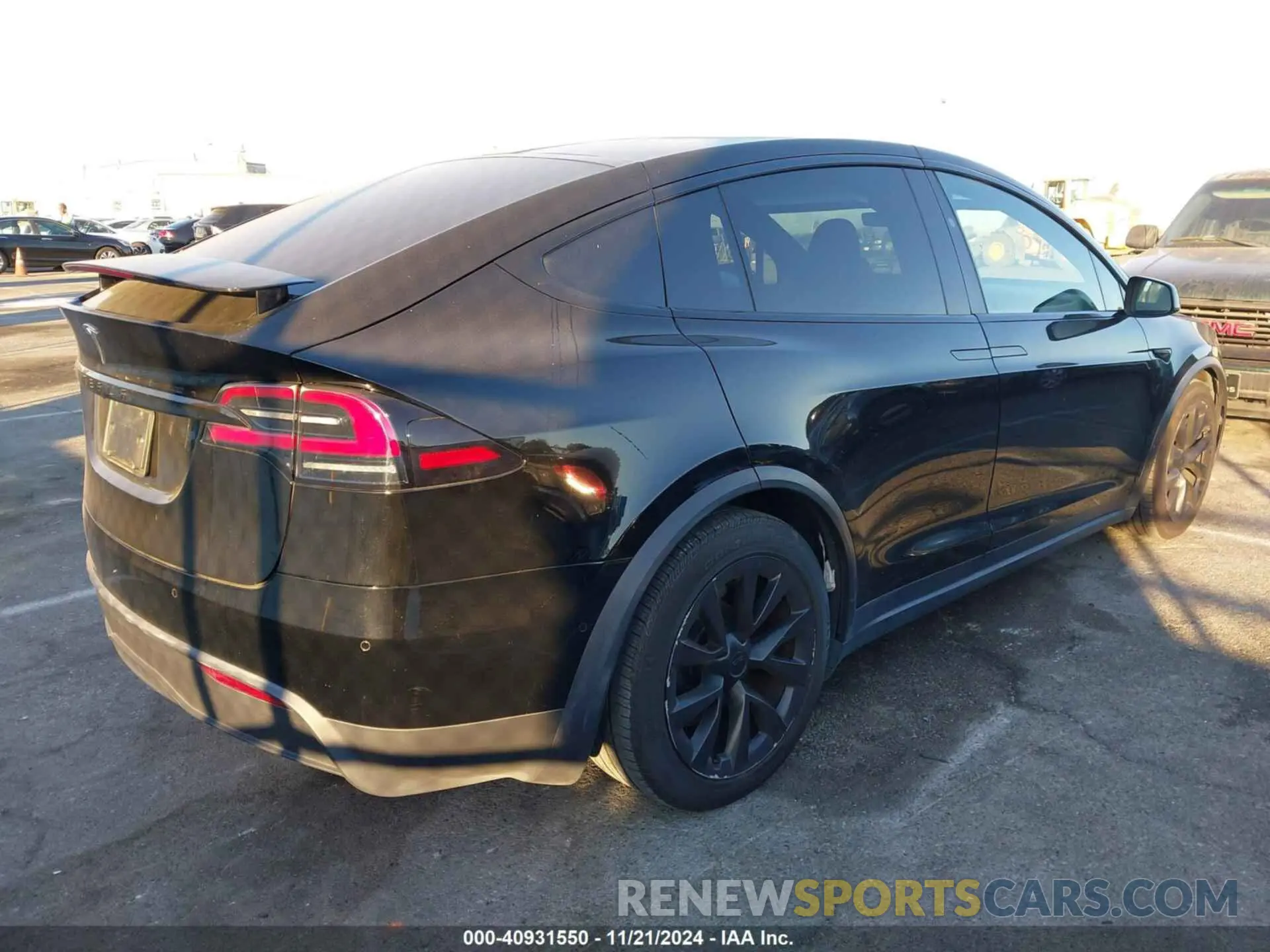 4 fotografías del automóvil dañado 7SAXCBE5XNF335266 TESLA MODEL X 2022