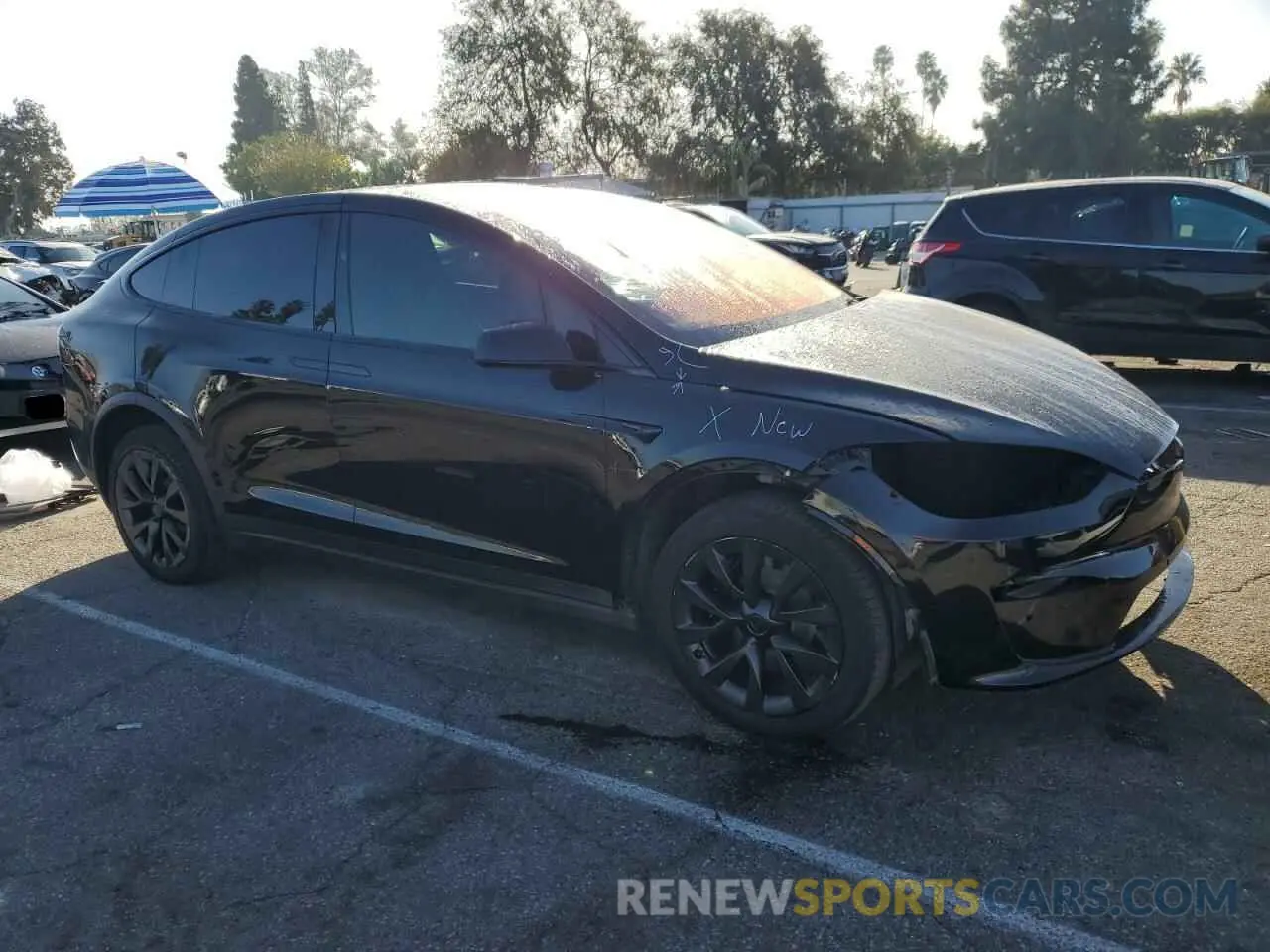 4 fotografías del automóvil dañado 7SAXCBE5XNF362497 TESLA MODEL X 2022