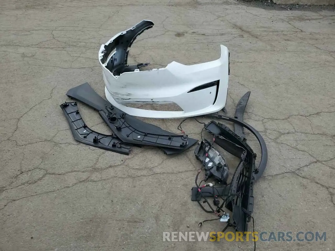 13 fotografías del automóvil dañado 7SAXCBE60NF329534 TESLA MODEL X 2022