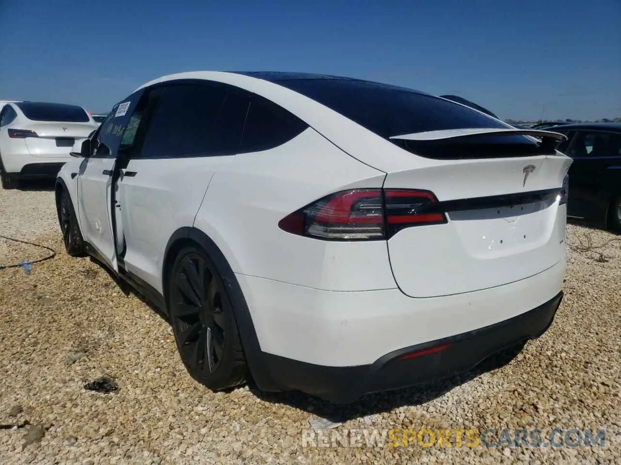 3 fotografías del automóvil dañado 7SAXCBE60NF331994 TESLA MODEL X 2022