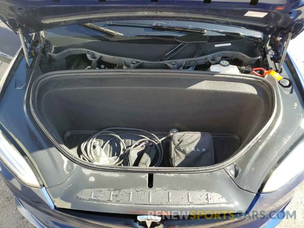 7 fotografías del automóvil dañado 7SAXCBE60NF332708 TESLA MODEL X 2022
