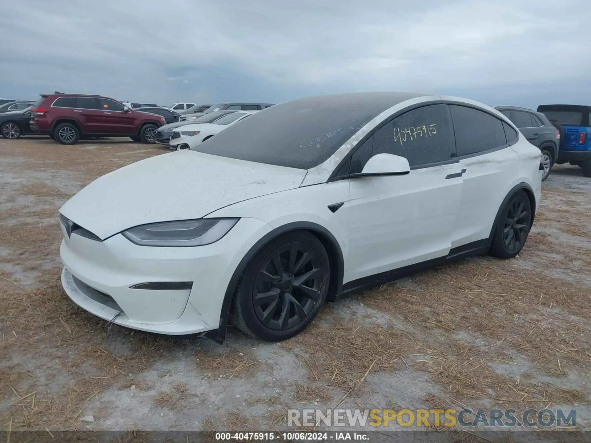 2 fotografías del automóvil dañado 7SAXCBE62NF333598 TESLA MODEL X 2022