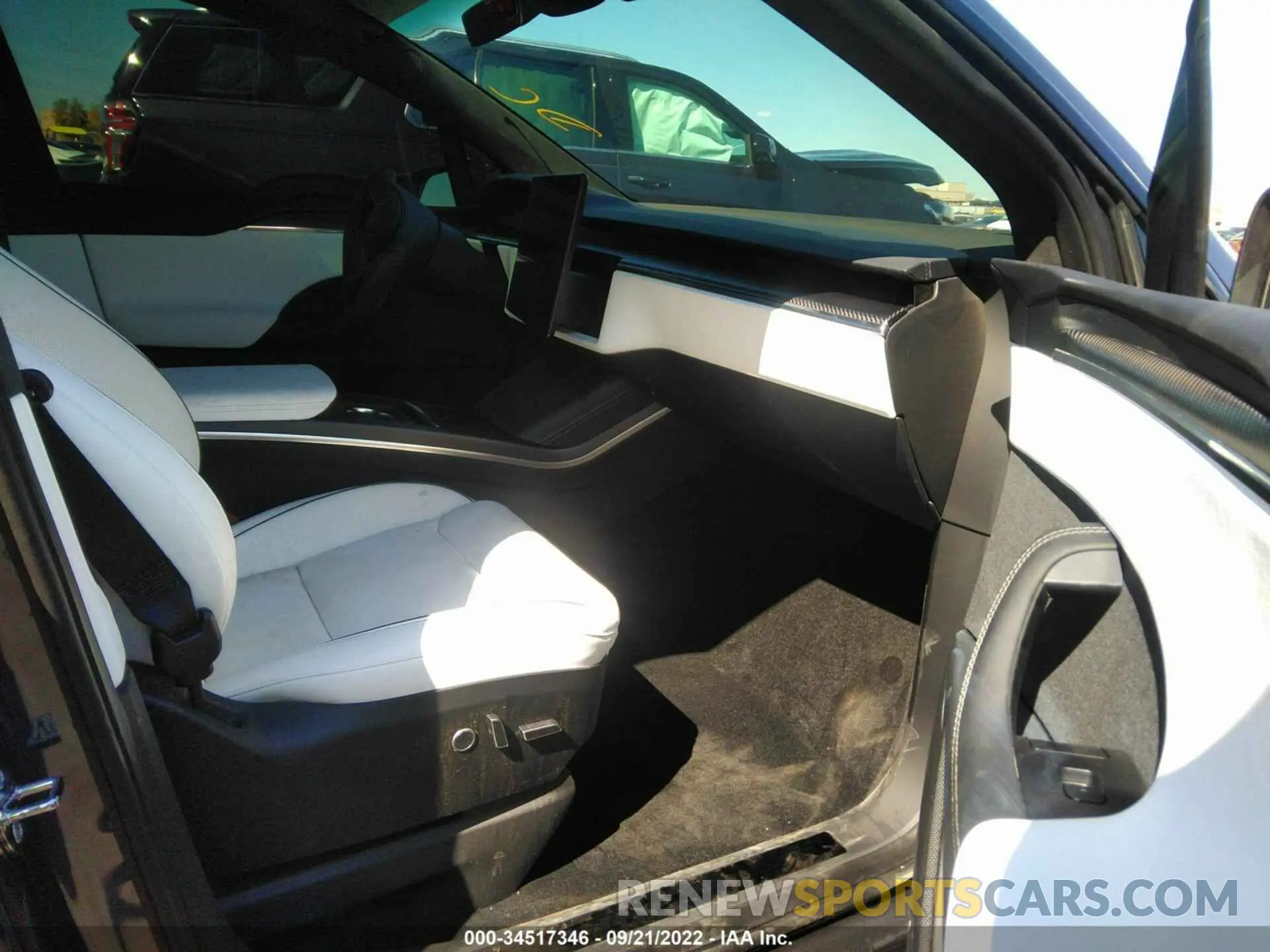 5 fotografías del automóvil dañado 7SAXCBE63NF354833 TESLA MODEL X 2022
