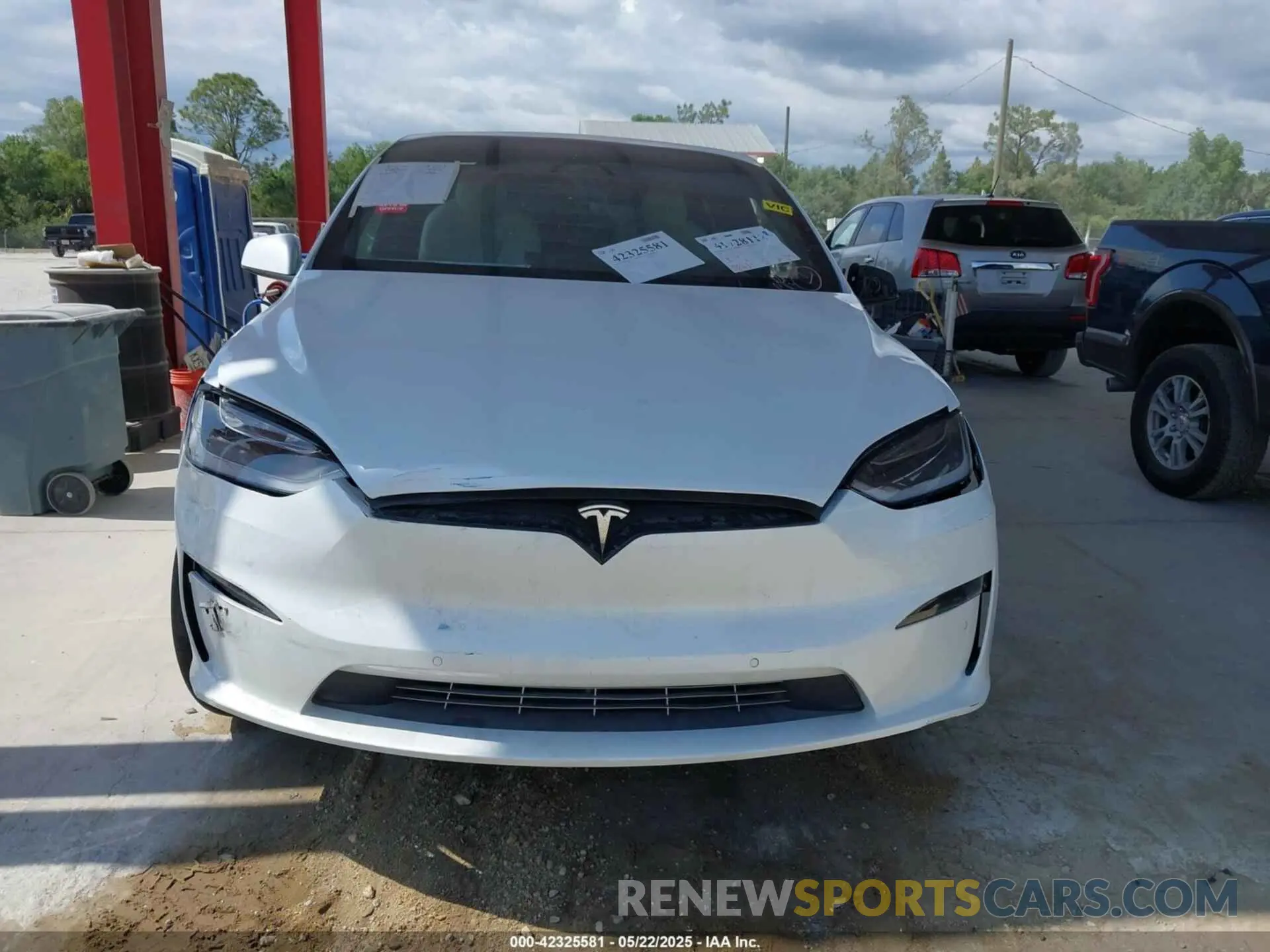 6 fotografías del automóvil dañado 7SAXCBE63NF356730 TESLA MODEL X 2022