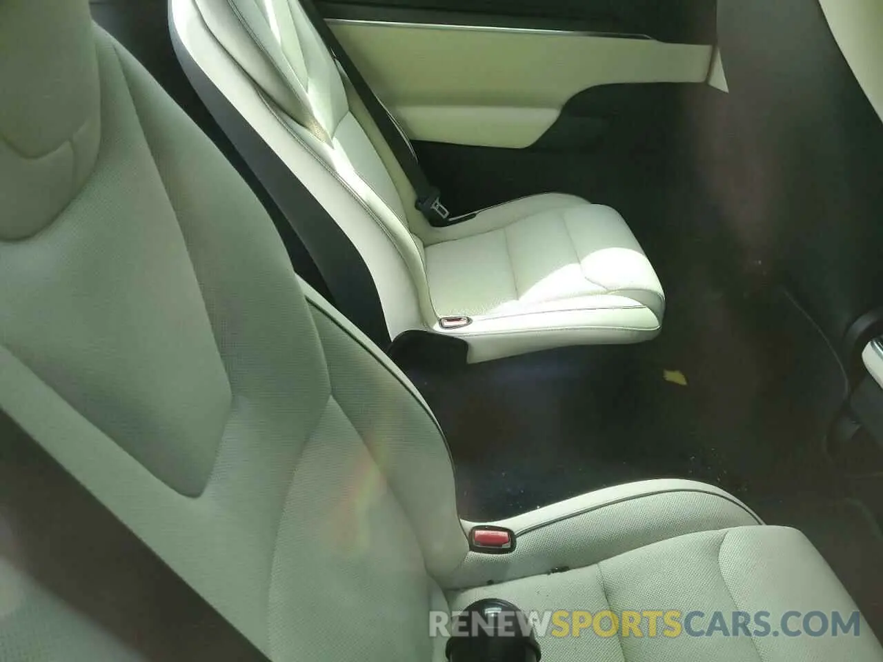 6 fotografías del automóvil dañado 7SAXCBE63NF360518 TESLA MODEL X 2022