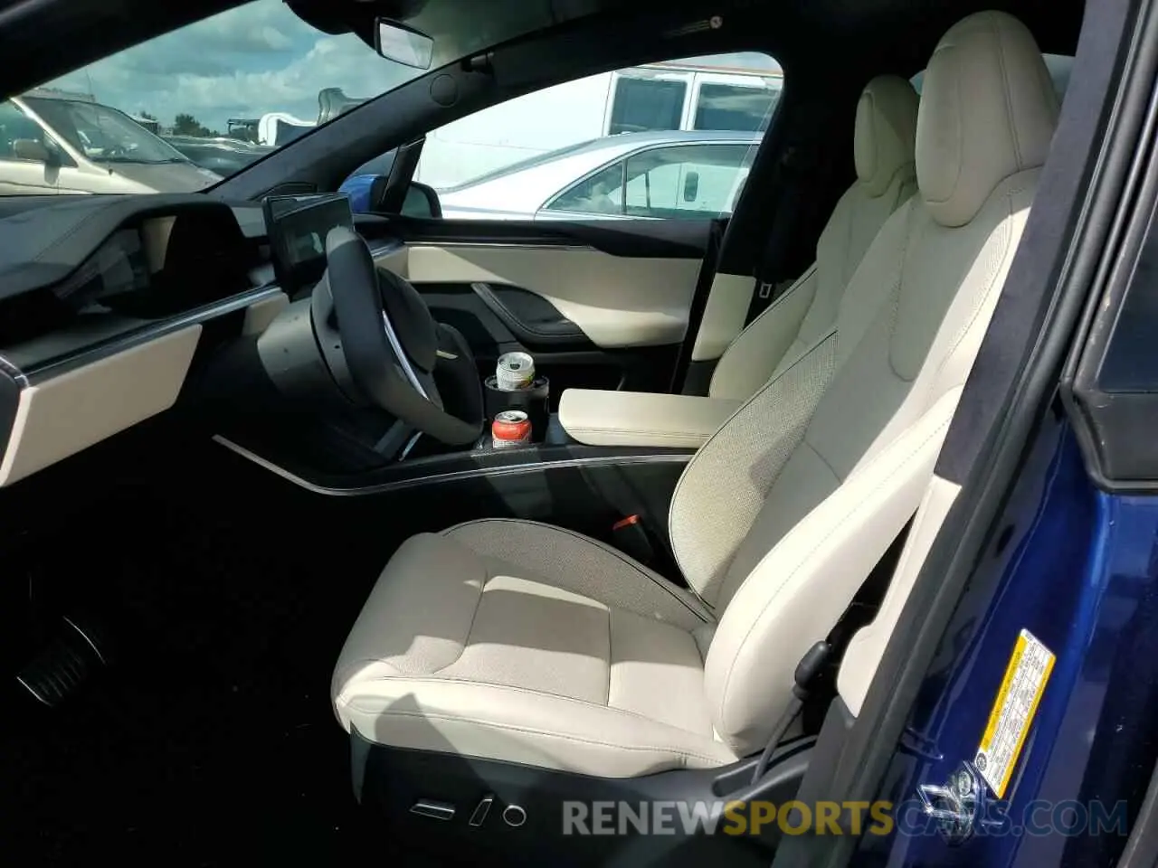 7 fotografías del automóvil dañado 7SAXCBE64NF329505 TESLA MODEL X 2022