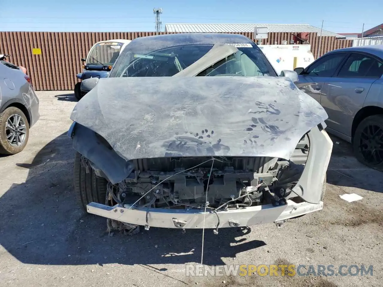 5 fotografías del automóvil dañado 7SAXCBE64NF329908 TESLA MODEL X 2022