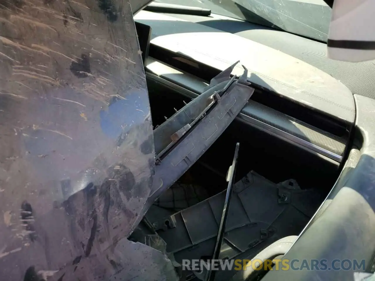 8 fotografías del automóvil dañado 7SAXCBE64NF329908 TESLA MODEL X 2022