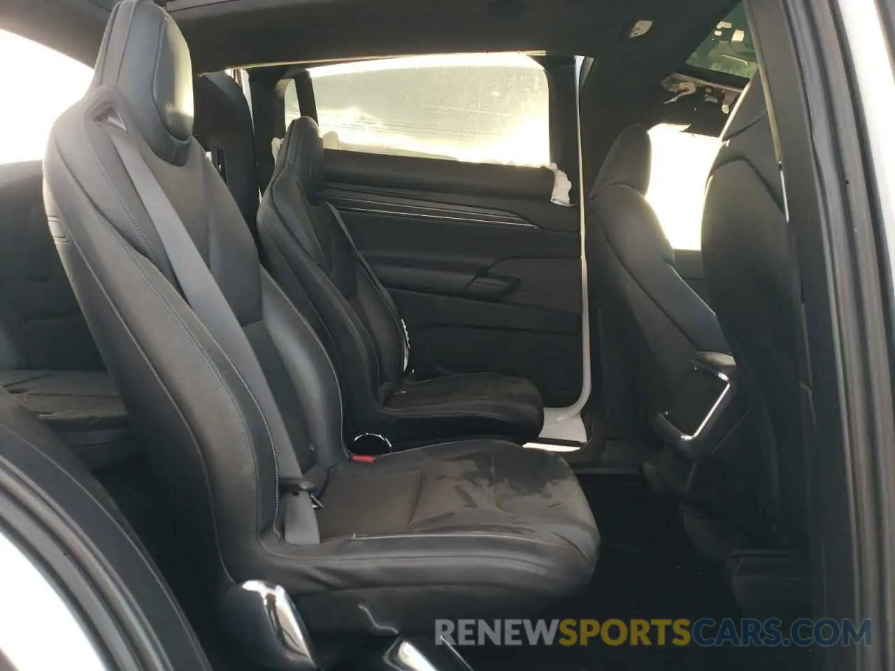 11 fotografías del automóvil dañado 7SAXCBE64NF332484 TESLA MODEL X 2022