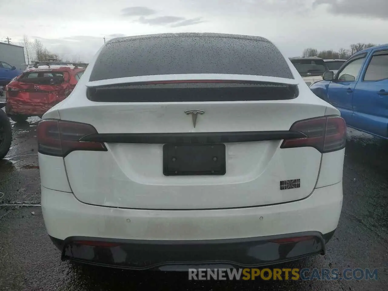 6 fotografías del automóvil dañado 7SAXCBE64NF349365 TESLA MODEL X 2022
