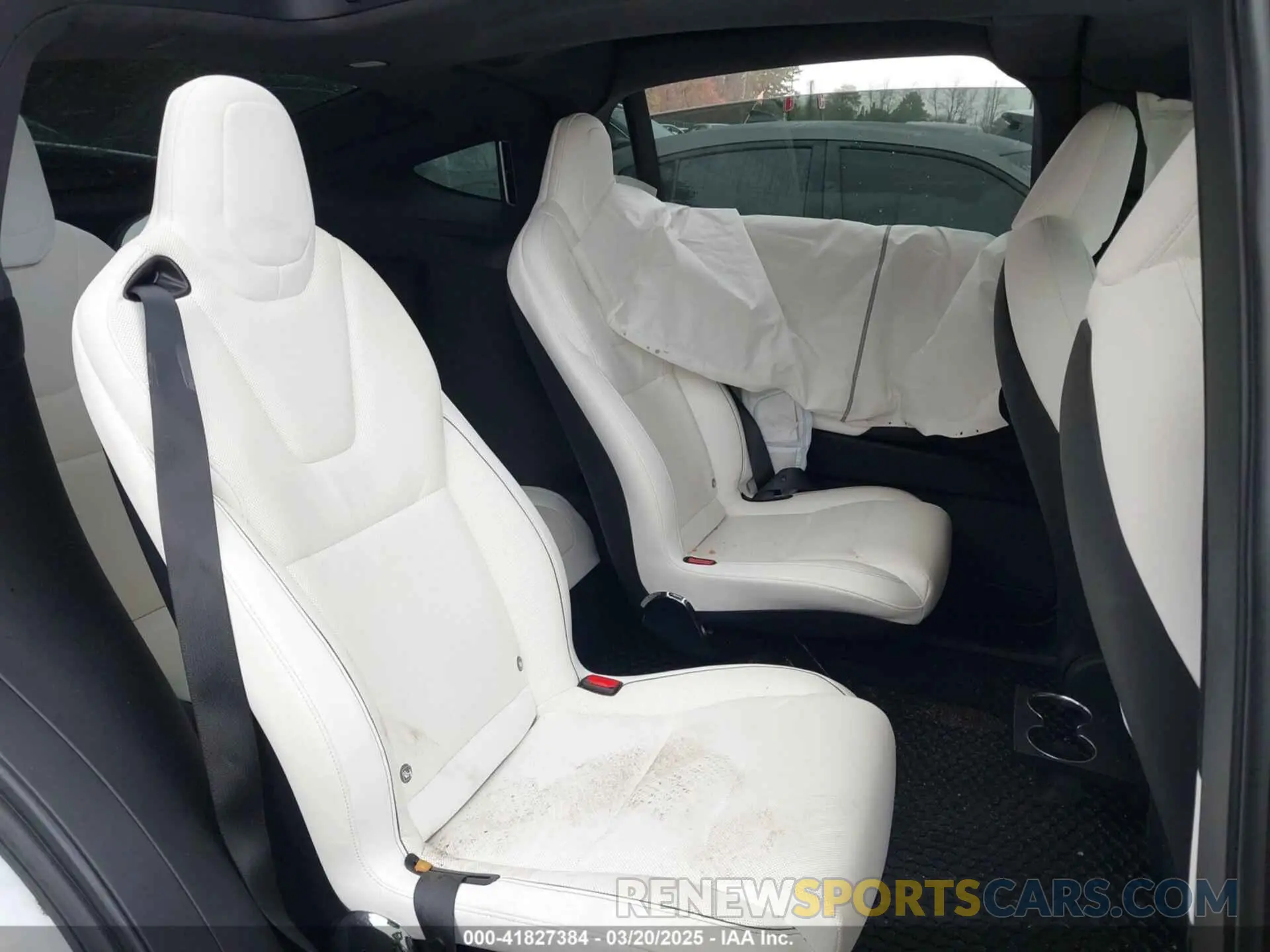 8 fotografías del automóvil dañado 7SAXCBE65NF341601 TESLA MODEL X 2022