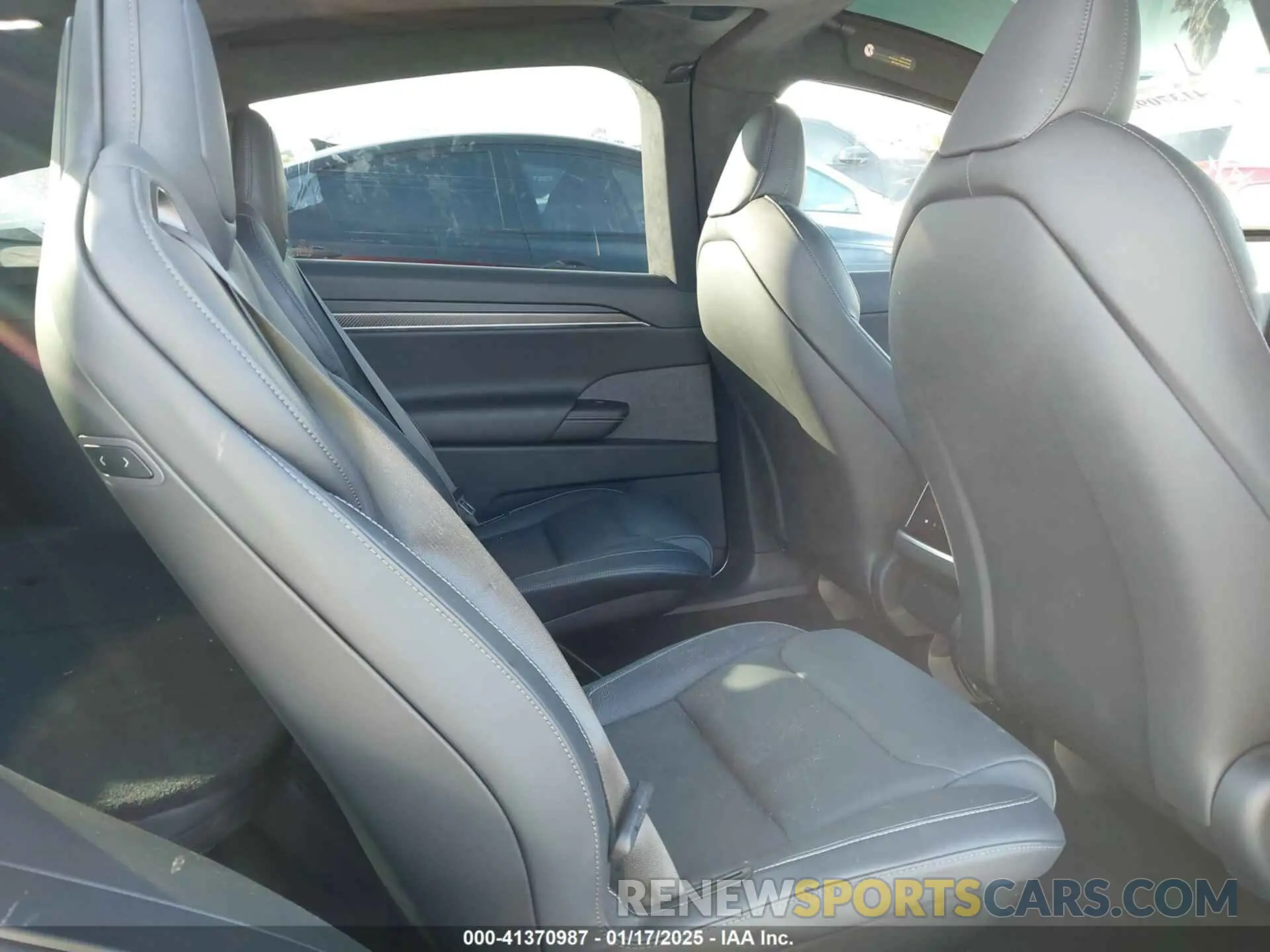 8 fotografías del automóvil dañado 7SAXCBE65NF357152 TESLA MODEL X 2022