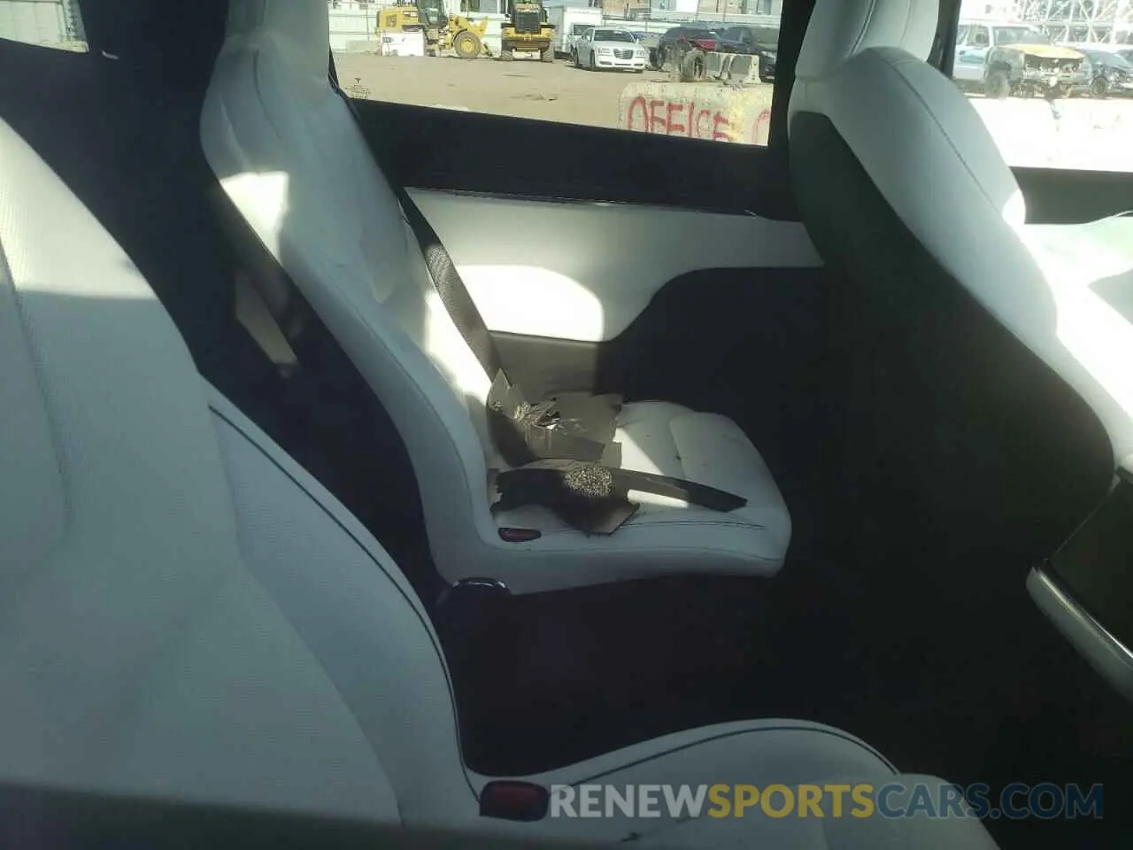 6 fotografías del automóvil dañado 7SAXCBE66NF342742 TESLA MODEL X 2022
