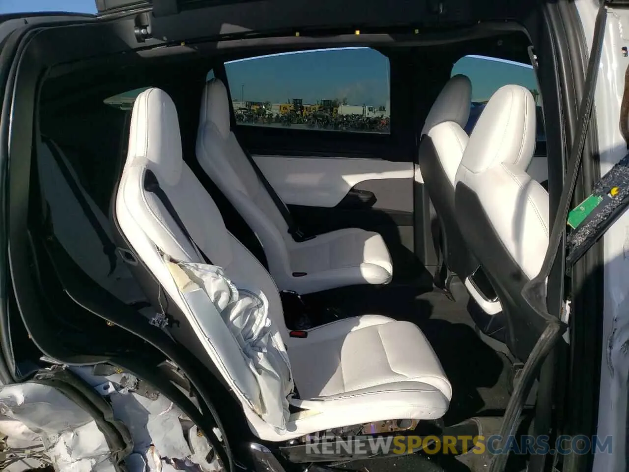 10 fotografías del automóvil dañado 7SAXCBE67NF350431 TESLA MODEL X 2022