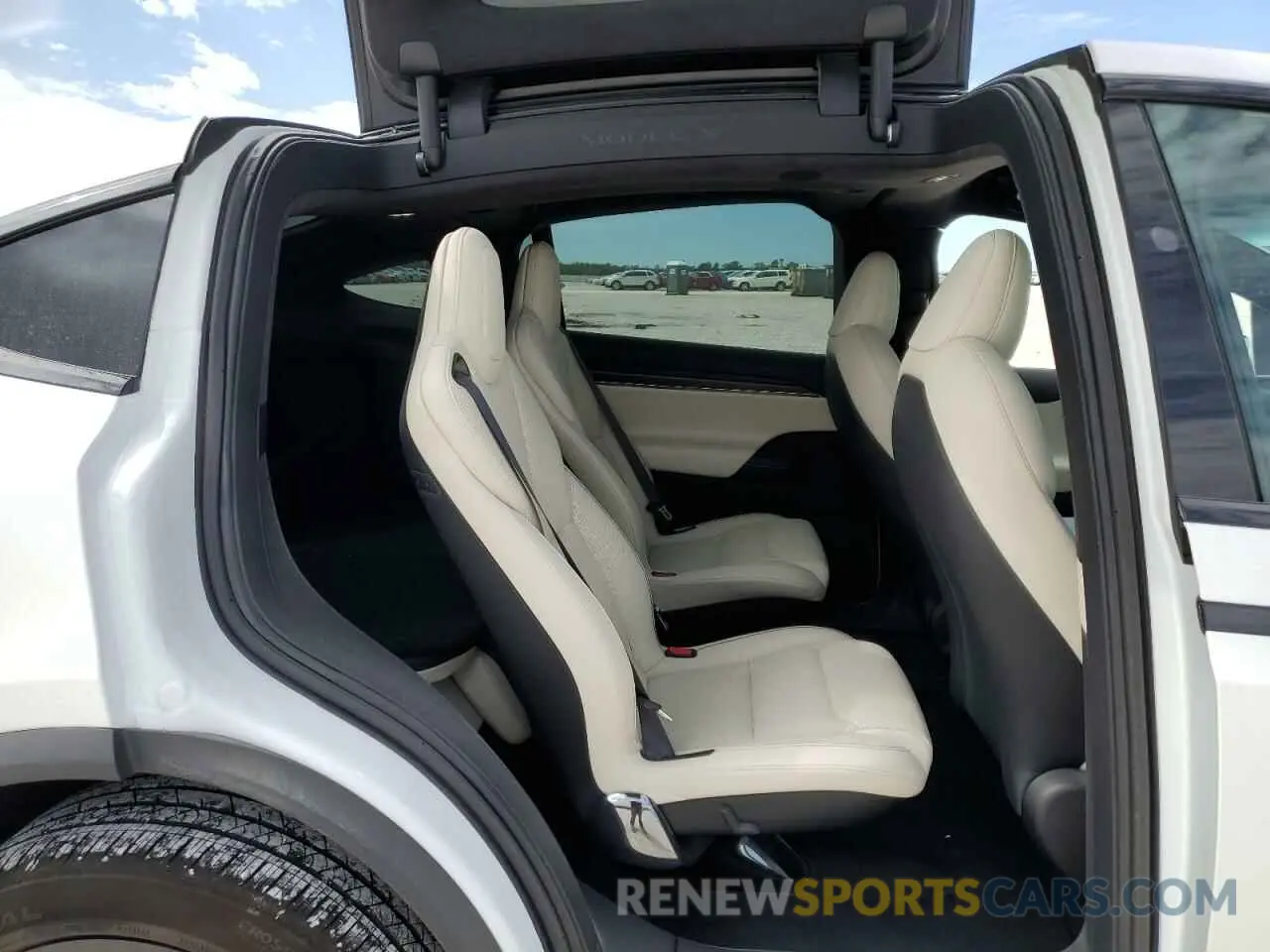10 fotografías del automóvil dañado 7SAXCBE67NF353216 TESLA MODEL X 2022