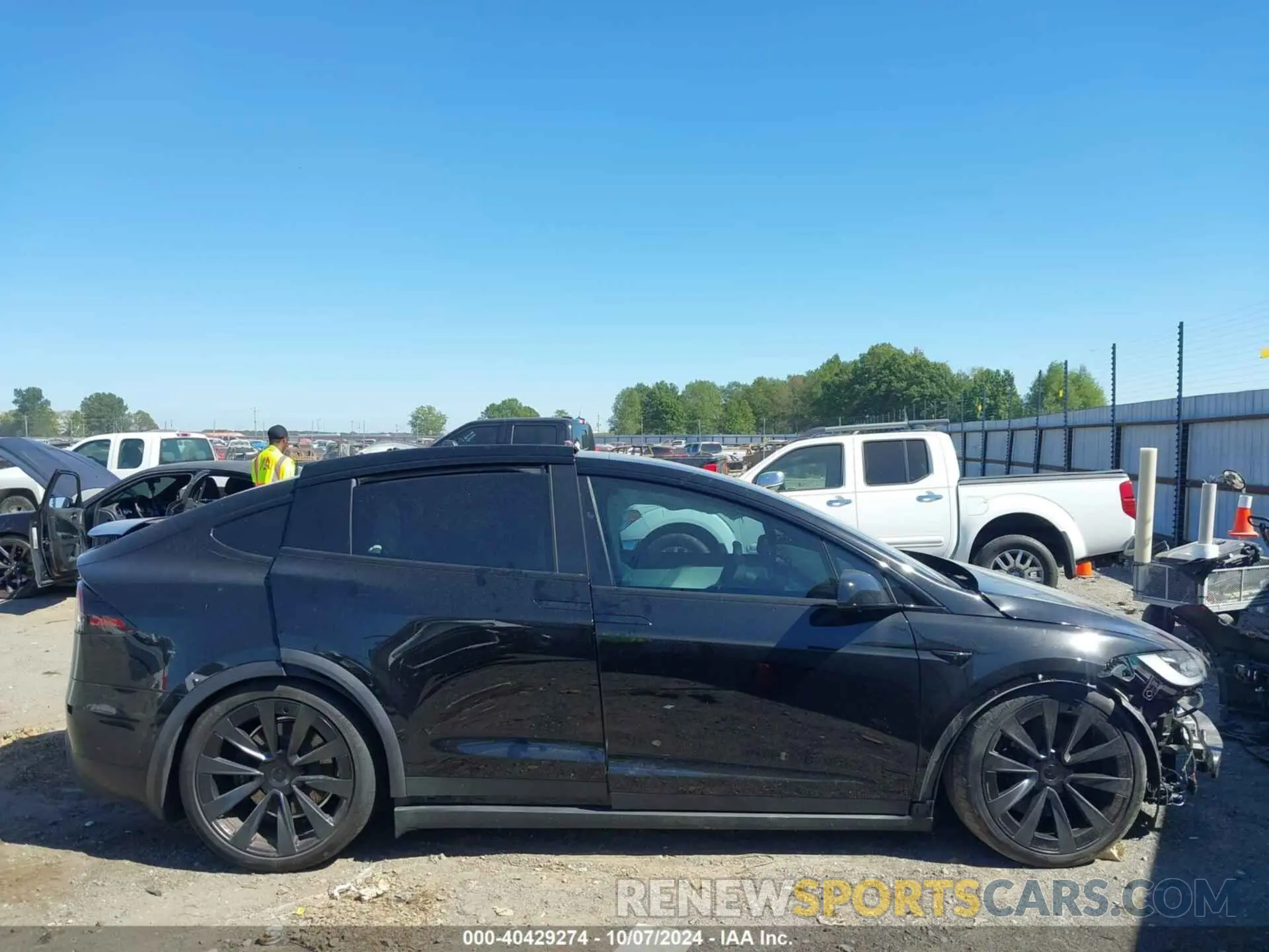 14 fotografías del automóvil dañado 7SAXCBE67NF355693 TESLA MODEL X 2022
