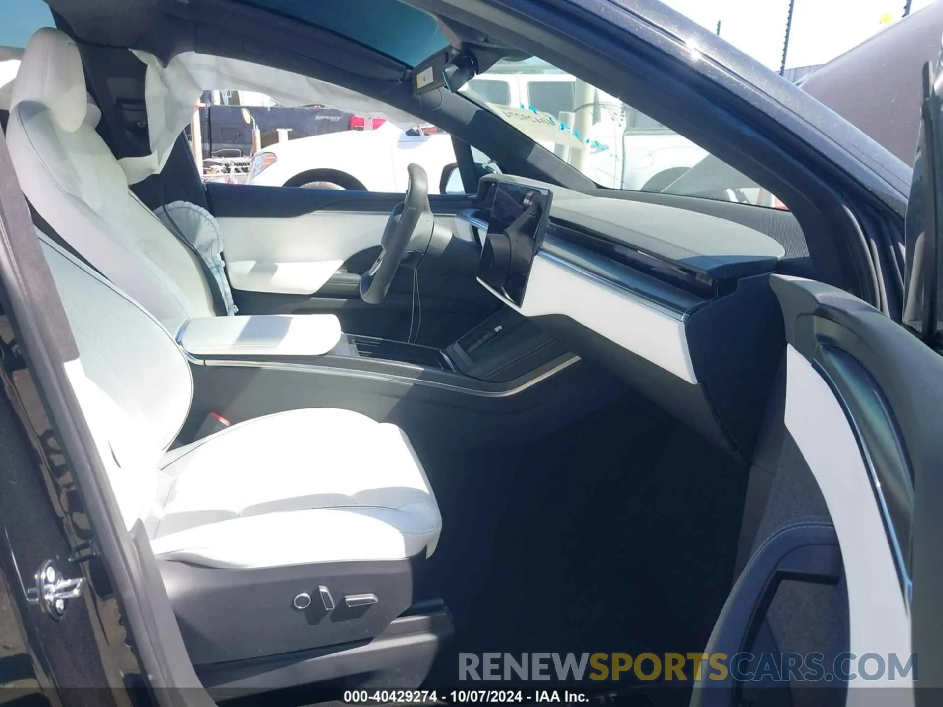 5 fotografías del automóvil dañado 7SAXCBE67NF355693 TESLA MODEL X 2022