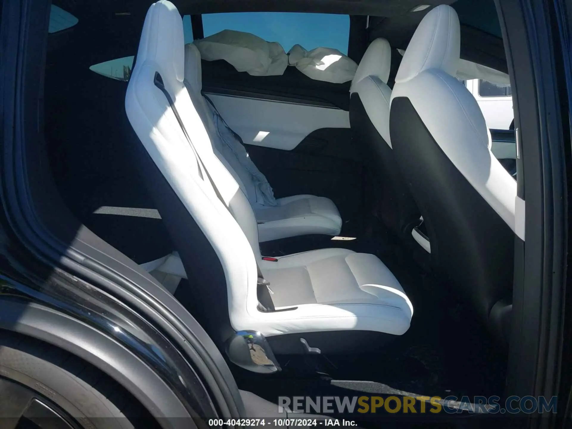 8 fotografías del automóvil dañado 7SAXCBE67NF355693 TESLA MODEL X 2022