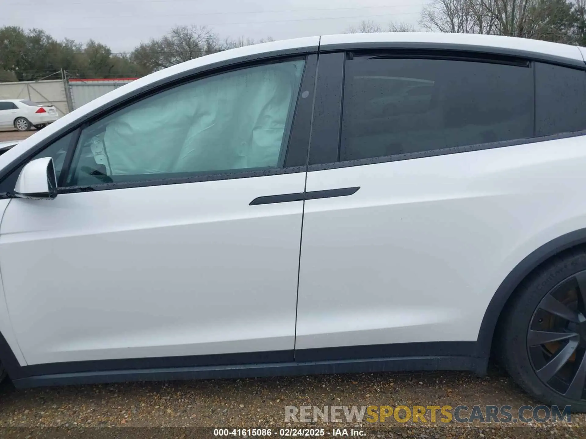 14 fotografías del automóvil dañado 7SAXCBE68NF333394 TESLA MODEL X 2022