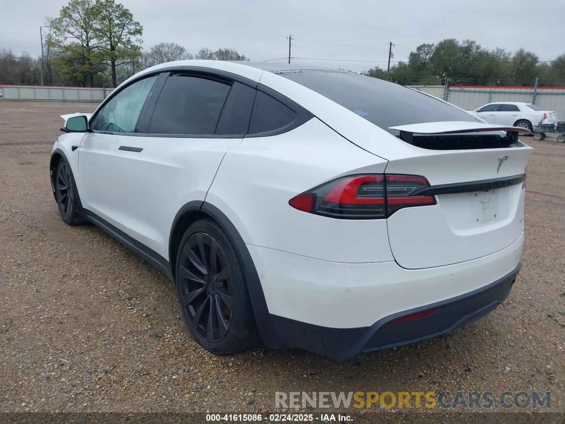 3 fotografías del automóvil dañado 7SAXCBE68NF333394 TESLA MODEL X 2022