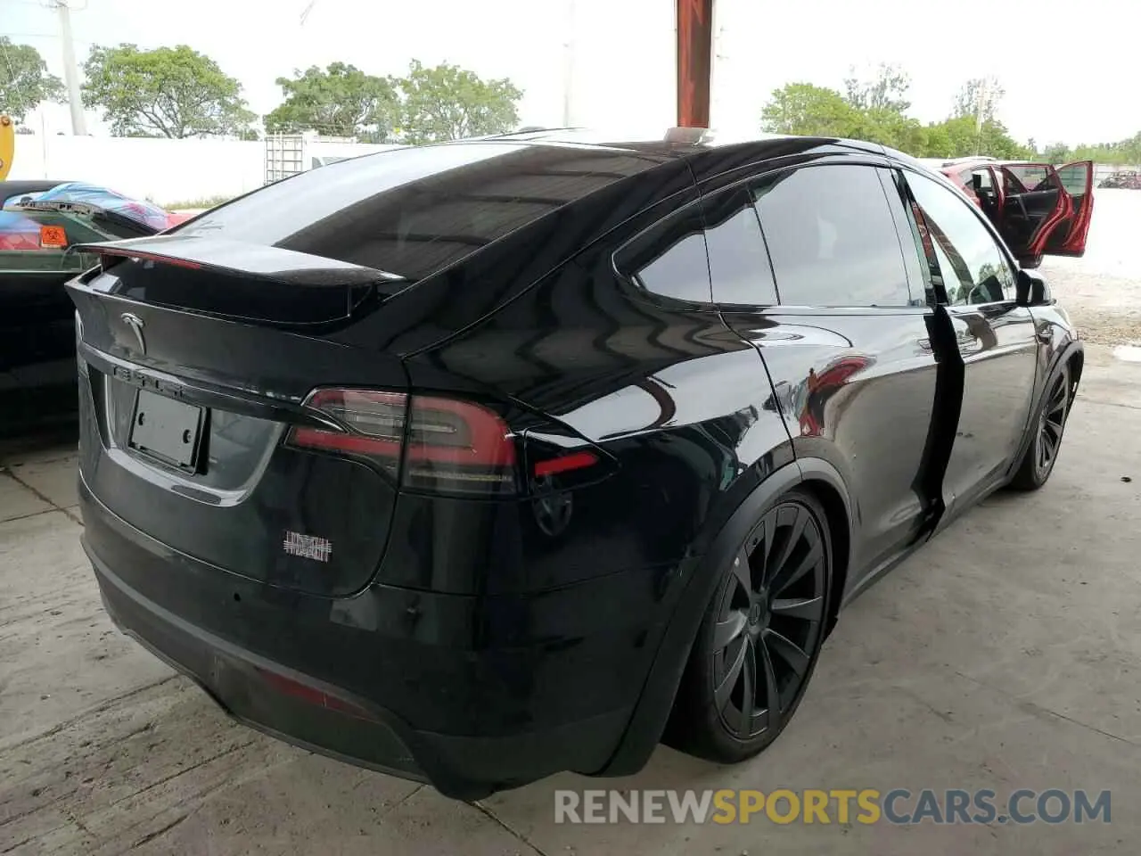 4 fotografías del automóvil dañado 7SAXCBE68NF340412 TESLA MODEL X 2022