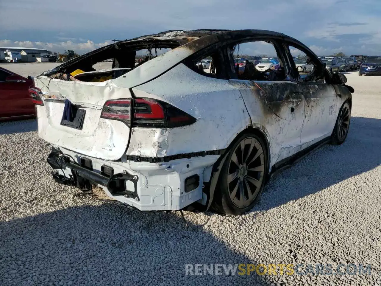 4 fotografías del automóvil dañado 7SAXCBE68NF341544 TESLA MODEL X 2022