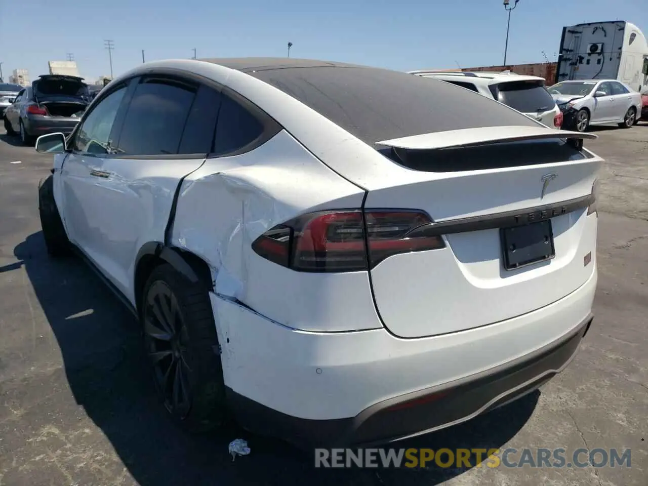 3 fotografías del automóvil dañado 7SAXCBE69NF337308 TESLA MODEL X 2022