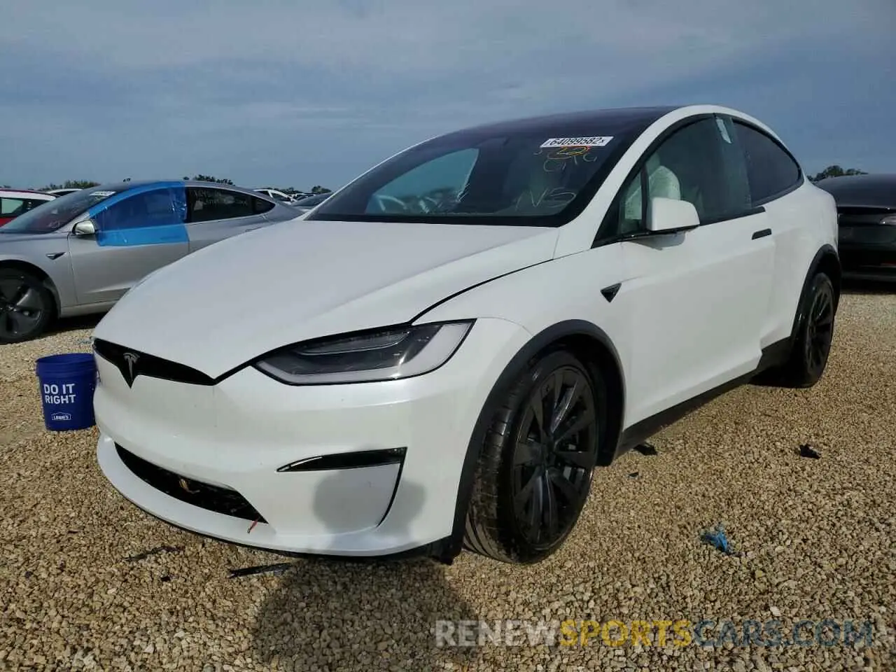 2 fotografías del automóvil dañado 7SAXCBE69NF338197 TESLA MODEL X 2022