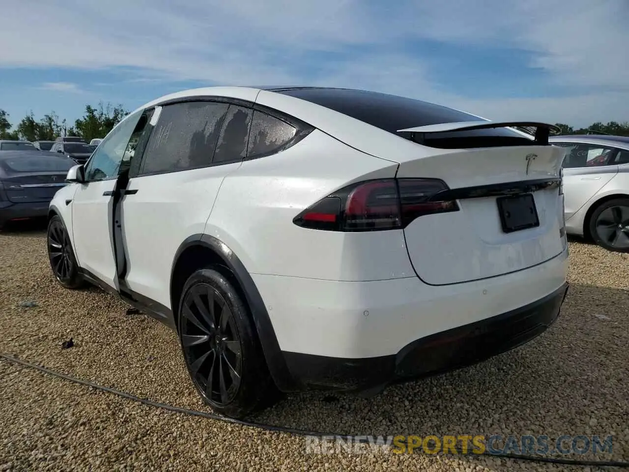 3 fotografías del automóvil dañado 7SAXCBE69NF338197 TESLA MODEL X 2022