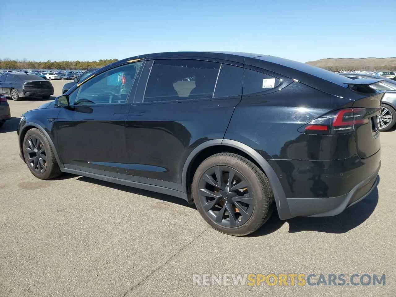 2 fotografías del automóvil dañado 7SAXCBE6XNF344722 TESLA MODEL X 2022